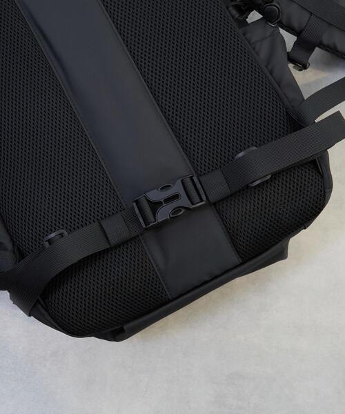 ELLIKER(エリカー)の「【ELLIKER/エリカー】Kiln Hooded Zip Top Backpack 22L(バックパック/リュック・メンズ・ベージュ/ブラック・9)」の13枚目の写真