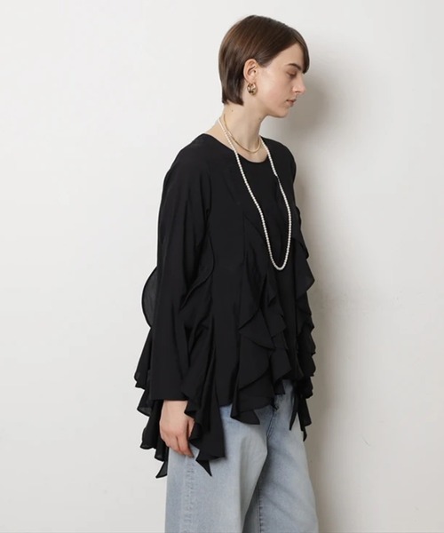 CADUNE（カデュネ）の「フリルチュニック（シャツ/ブラウス・レディース・ブラック/ホワイト・38/36）」の5枚目の写真