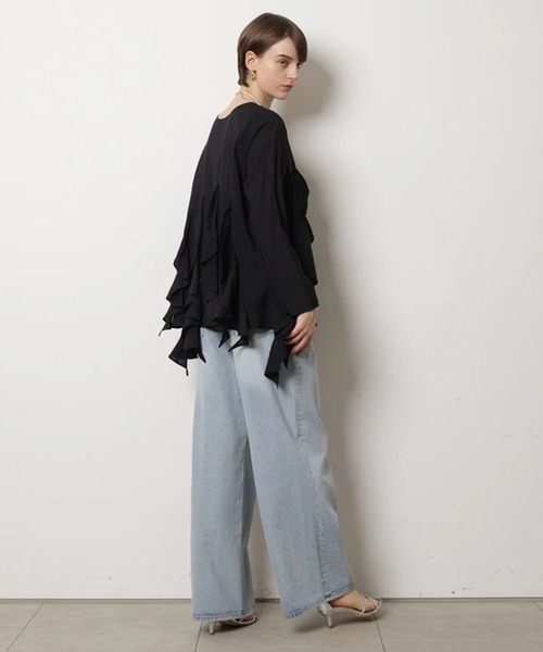 CADUNE（カデュネ）の「フリルチュニック（シャツ/ブラウス・レディース・ブラック/ホワイト・38/36）」の7枚目の写真