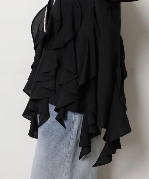 CADUNE（カデュネ）の「フリルチュニック（シャツ/ブラウス・レディース・ブラック/ホワイト・38/36）」の15枚目の写真