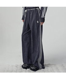 AVANDRESS（アバンドレス ）の「レイナレーストラックパンツ_4カラー（スウェットパンツ）」
