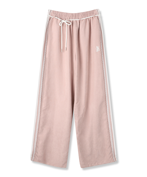 AVANDRESS(アバンドレス )の「レイナレーストラックパンツ_4カラー(スウェットパンツ・レディース・PINK/チャコール/ブラウン/ブラック・SMALL/MEDIUM)」の10枚目の写真