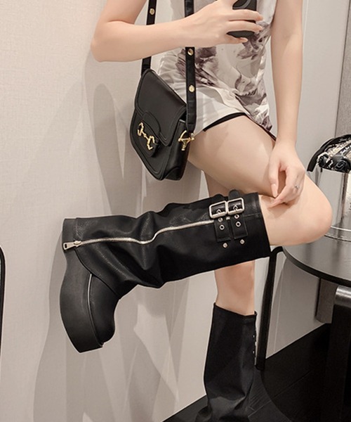 Songe(ソンジュ)の「厚底カバーロングブーツ(ブーツ・レディース・ブラウン/ブラック・24.5cm/24cm/23.5cm/23cm)」の11枚目の写真