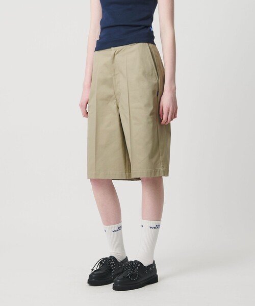 NICE WEATHER(ナイスウェザー)の「<NICE WEATHER>ウィメンズ チノハーフパンツ(チノパンツ・レディース・ベージュ/ネイビー・S/M)」の3枚目の写真