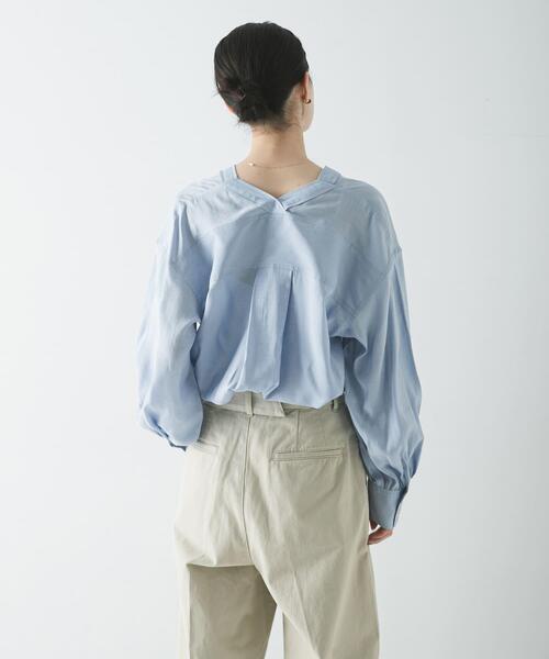 URBAN RESEARCH（アーバンリサーチ）の「ブロードカラーレスブラウス（シャツ/ブラウス・レディース・オフホワイト/ブラック/ブルー系その他・FREE）」の18枚目の写真