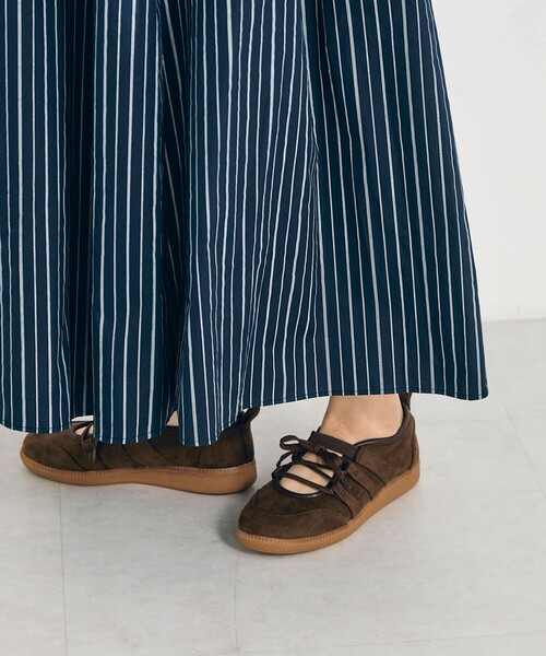 fredy emue（フレディエミュ）の「メリージェーンスニーカー（スニーカー・レディース・ブラウン/シルバー・L/M/S）」の8枚目の写真