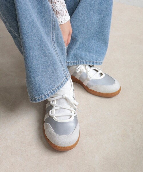 fredy emue（フレディエミュ）の「メリージェーンスニーカー（スニーカー・レディース・ブラウン/シルバー・L/M/S）」の10枚目の写真