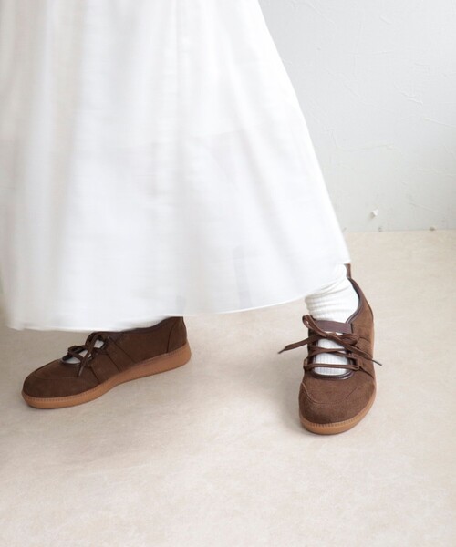 fredy emue（フレディエミュ）の「メリージェーンスニーカー（スニーカー・レディース・ブラウン/シルバー・L/M/S）」の12枚目の写真