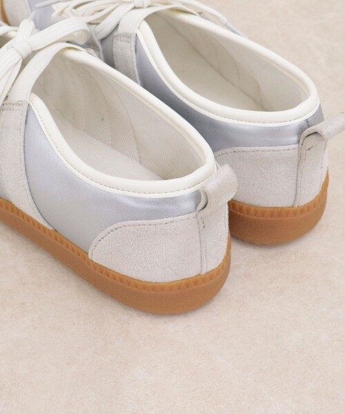 fredy emue（フレディエミュ）の「メリージェーンスニーカー（スニーカー・レディース・ブラウン/シルバー・L/M/S）」の21枚目の写真