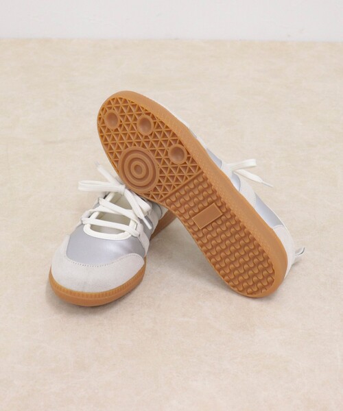 fredy emue（フレディエミュ）の「メリージェーンスニーカー（スニーカー・レディース・ブラウン/シルバー・L/M/S）」の22枚目の写真