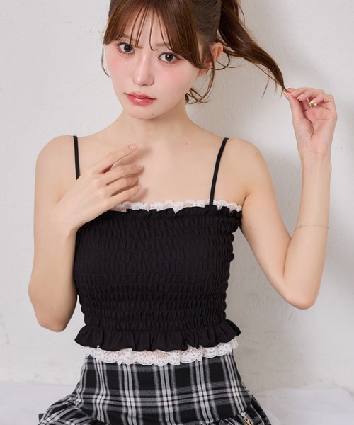 one after another NICE CLAUP（ワンアフターアナザーナイスクラップ）の「カップ付きシャーリングトップス（キャミソール・レディース・ブラック/ピンク/ホワイト系その他/オフホワイト・FREE）」の2枚目の写真