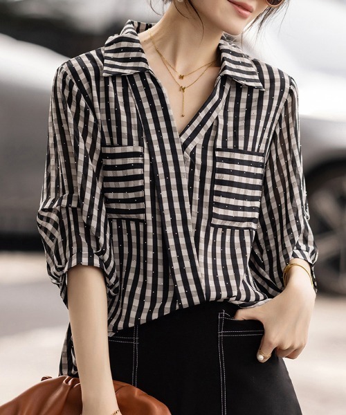 Striped V‑neck knit shirt b‑blouse