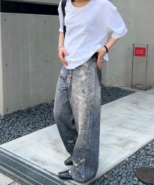 Chikashitsu +(チカシツプラス)の「【Chikashitsu +】degital print wide denim pants / 【チカシツプラス】デジタルプリントワイドデニムパンツ<着用動画あり>(デニムパンツ・メンズ・ブルー・S/M)」の5枚目の写真
