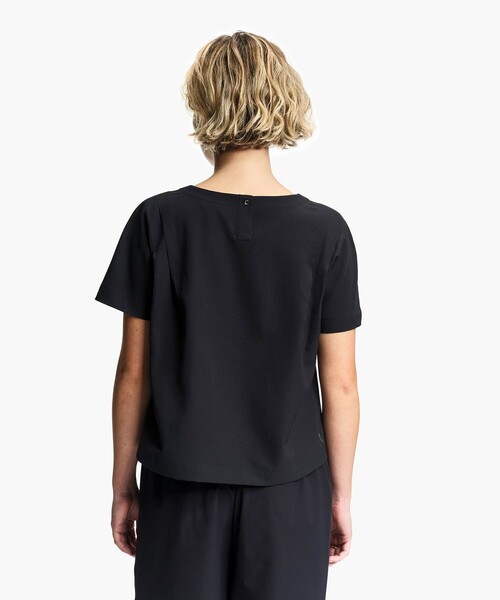 AIGLE（エーグル）の「リラックスフィット ダブルプリーツ入り半袖ブラウス（シャツ/ブラウス・レディース・ホワイト/ブラック・M/XS/XL/S/L）」の5枚目の写真