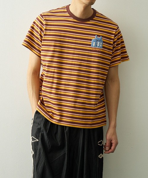 KHOKI（コッキ）の「【KHOKI/コッキ】Hand-Embroidered Stripe T-Shirt（Tシャツ/カットソー・メンズ・ブラック/ブラウン・2/3）」の8枚目の写真