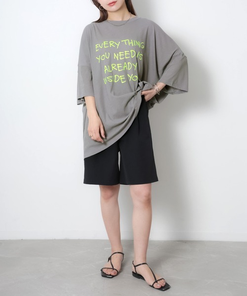 Riberry(リベリー)の「配色ロゴ刺繍シアーBIGTシャツ(Tシャツ/カットソー・レディース・ライトブルー/ブラック/グレー/オフホワイト・FREE)」の13枚目の写真