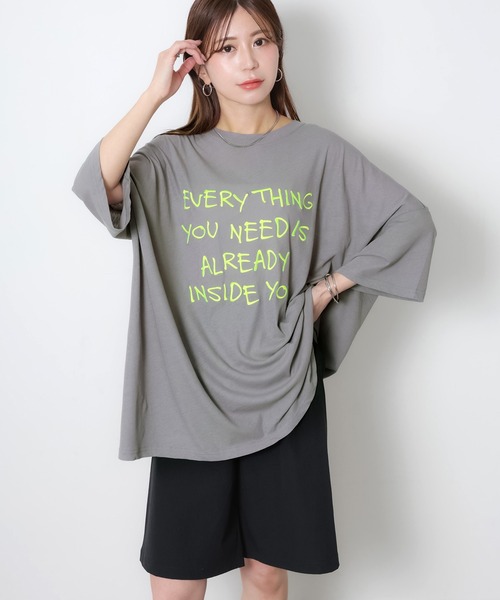Riberry(リベリー)の「配色ロゴ刺繍シアーBIGTシャツ(Tシャツ/カットソー・レディース・ライトブルー/ブラック/グレー/オフホワイト・FREE)」の11枚目の写真