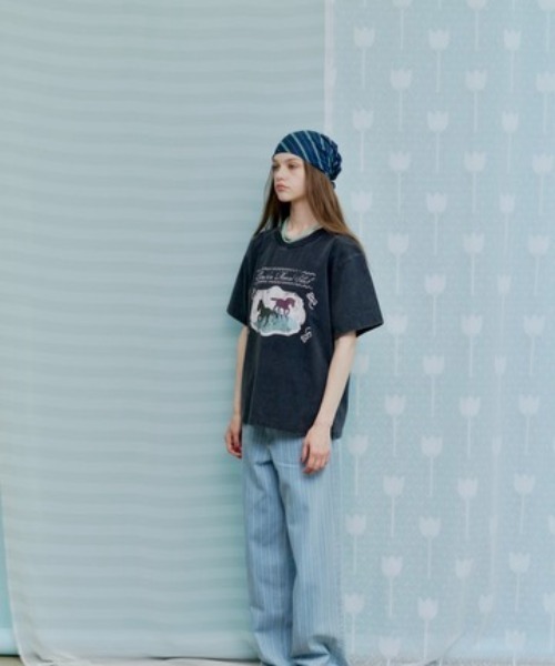 thinkto(シンクト)の「オーバーサイズグラフィックプリントT(Tシャツ/カットソー・レディース・ホワイト/ブラック・FREE)」の12枚目の写真