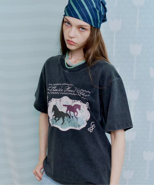 thinkto(シンクト)の「オーバーサイズグラフィックプリントT(Tシャツ/カットソー・レディース・ホワイト/ブラック・FREE)」の16枚目の写真