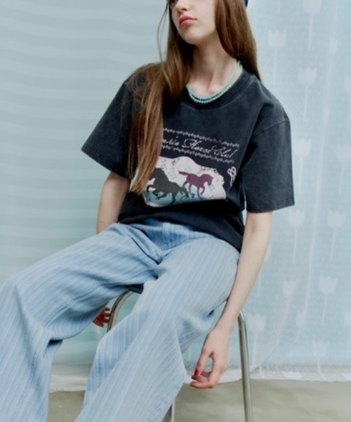 thinkto(シンクト)の「オーバーサイズグラフィックプリントT(Tシャツ/カットソー・レディース・ホワイト/ブラック・FREE)」の19枚目の写真