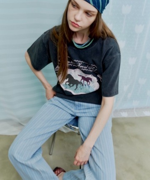 thinkto(シンクト)の「オーバーサイズグラフィックプリントT(Tシャツ/カットソー・レディース・ホワイト/ブラック・FREE)」の20枚目の写真