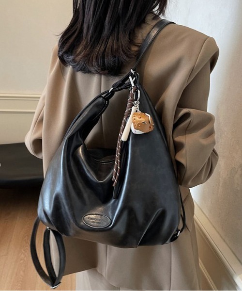 LA VORAGINE(ラ ヴォラジネ)の「3WAY大容量バッグ PUレザーマルチショルダーバック 通勤用(ショルダーバッグ・レディース・ブラウン/アイボリー/ブラック/モカ・FREE)」の14枚目の写真