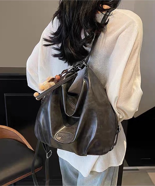 LA VORAGINE(ラ ヴォラジネ)の「3WAY大容量バッグ PUレザーマルチショルダーバック 通勤用(ショルダーバッグ・レディース・ブラウン/アイボリー/ブラック/モカ・FREE)」の9枚目の写真