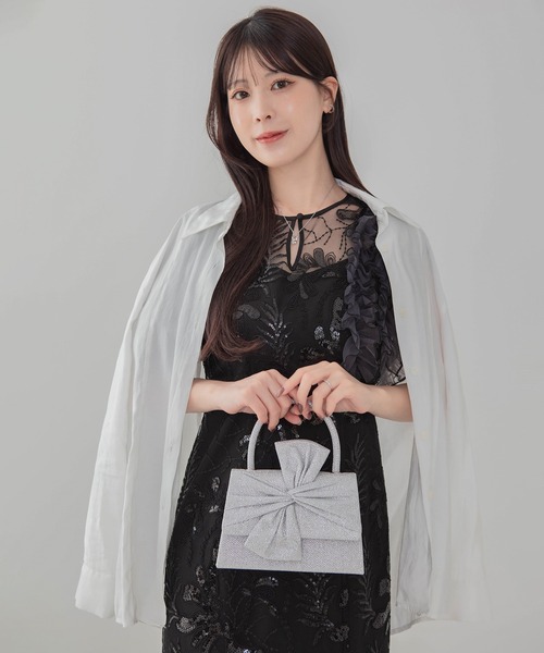 Leja(レジャ)の「【LEJA】グリッタービッグリボン2WAYハンドバッグ結婚式 パーティー 成人式 二次会 同窓会 お呼ばれ オケージョン 20代 30代(ハンドバッグ・レディース・シルバー・FREE)」の5枚目の写真