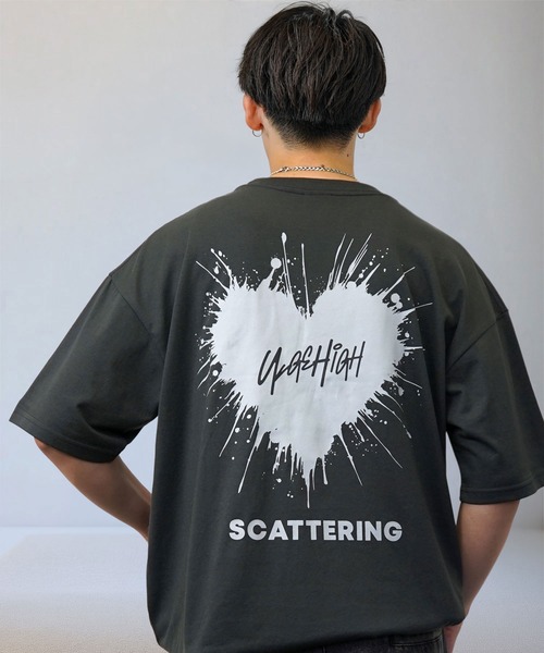 L'atelier(ラトリエ)の「グラフィック 半袖Tシャツ リラックス トップス(Tシャツ/カットソー・メンズ・ブラック系1/ホワイト系4/グレー系その他2/ブラック系2/ブラック系4/ホワイト系1/ホワイト系2/ブラック系その他2/ホワイト系3/ブラック系その他/ホワイト系その他/ブラック系3・M/L/LL)」の7枚目の写真