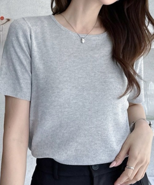 umune(ウムネ)の「サマーニット 半袖 秋冬 韓国キレイめ 半袖ニット ハリ感上品大人カジュアルTシャツ(ニット/セーター・レディース・テラコッタ/ブラック/杢グレー・FREE)」の4枚目の写真
