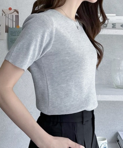 umune(ウムネ)の「サマーニット 半袖 秋冬 韓国キレイめ 半袖ニット ハリ感上品大人カジュアルTシャツ(ニット/セーター・レディース・テラコッタ/ブラック/杢グレー・FREE)」の6枚目の写真