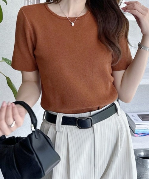 umune(ウムネ)の「サマーニット 半袖 秋冬 韓国キレイめ 半袖ニット ハリ感上品大人カジュアルTシャツ(ニット/セーター・レディース・テラコッタ/ブラック/杢グレー・FREE)」の11枚目の写真
