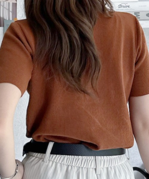 umune(ウムネ)の「サマーニット 半袖 秋冬 韓国キレイめ 半袖ニット ハリ感上品大人カジュアルTシャツ(ニット/セーター・レディース・テラコッタ/ブラック/杢グレー・FREE)」の13枚目の写真