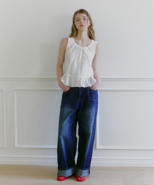 MICANE(ミケーネ)の「アンナスリーブレスレースペプラムブラウス(シャツ/ブラウス・レディース・アイボリー・SMALL/X-LARGE/MEDIUM/LARGE)」の4枚目の写真