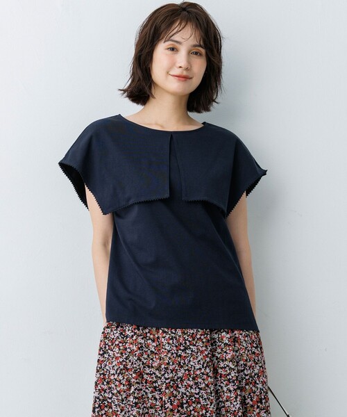 組曲(クミキョク)の「ブラウスライク ケープデザインカットソー(Tシャツ/カットソー・レディース・ホワイト系/ネイビー系/ライトグリーン系・2/3)」の3枚目の写真