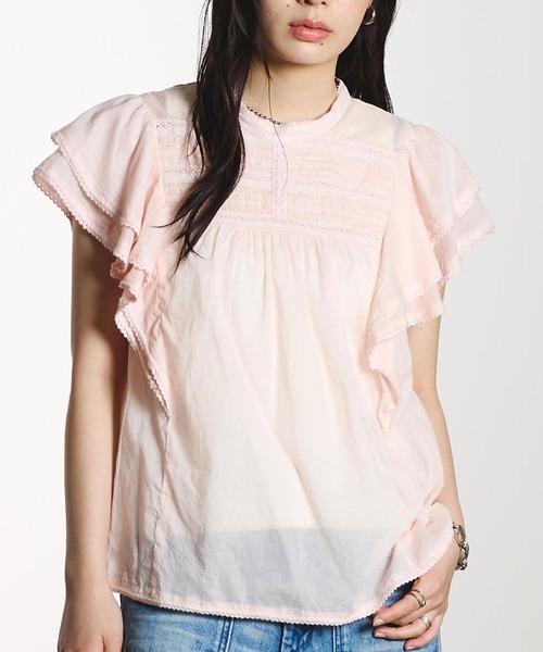ROSE BUD(ローズバッド)の「SLEEVE FRILL BLOUSE(シャツ/ブラウス・レディース・ホワイト/ブラック/ライトピンク・ONE SIZE)」の1枚目の写真
