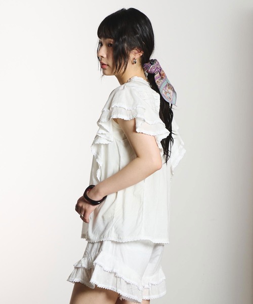 ROSE BUD(ローズバッド)の「SLEEVE FRILL BLOUSE(シャツ/ブラウス・レディース・ホワイト/ブラック/ライトピンク・ONE SIZE)」の7枚目の写真