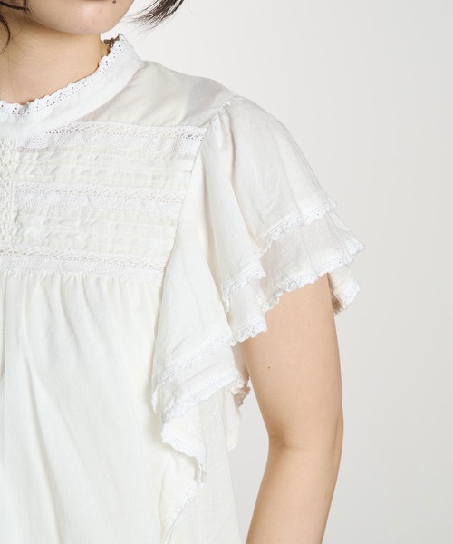 ROSE BUD(ローズバッド)の「SLEEVE FRILL BLOUSE(シャツ/ブラウス・レディース・ホワイト/ブラック/ライトピンク・ONE SIZE)」の15枚目の写真