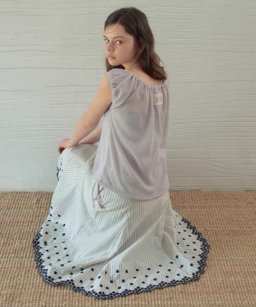 OURNOSTALGIA（アワー ノスタルジア）の「Prairie Flower Stripe Embroidered Skirt_Ivory(OB6SK07)（スカート・レディース・アイボリー・SMALL/MEDIUM）」の4枚目の写真