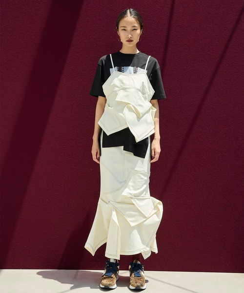 OMMO(オーエムエムオー)の「ASYMME FOLD DESIGN BUSTIER(キャミソール・レディース・ネイビー/オフホワイト・36/38)」の10枚目の写真