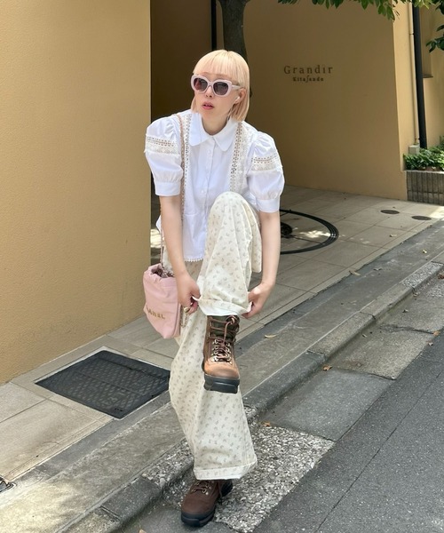 Alley Tokyo(アリートーキョー)の「パワショルペプラムレースブラウス(シャツ/ブラウス・レディース・オフホワイト・FREE)」の5枚目の写真