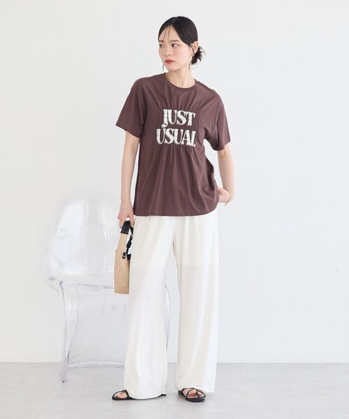 earth music&ecology（アースミュージックアンドエコロジー）の「シャーリングロゴTシャツ（Tシャツ/カットソー・レディース・オフホワイト/ブラウン/チャコールグレー・FREE）」の19枚目の写真
