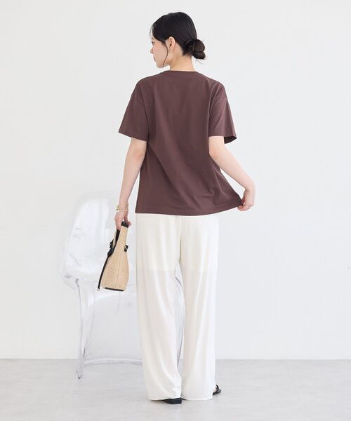 earth music&ecology（アースミュージックアンドエコロジー）の「シャーリングロゴTシャツ（Tシャツ/カットソー・レディース・オフホワイト/ブラウン/チャコールグレー・FREE）」の21枚目の写真
