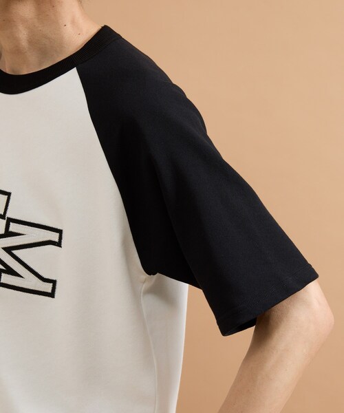 40ct&525(フォーティーカラッツアンドゴーニーゴ)の「カレッジ風TKラグラン配色ミニ裏毛T(Tシャツ/カットソー・メンズ・ブラック系4・03/02)」の9枚目の写真