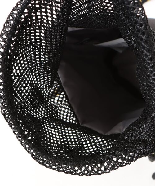 KEEN（キーン）の「《keen》HARVEST DRAWSTRING BAG（ボディバッグ/ウエストポーチ・メンズ・ブラック・フリー）」の4枚目の写真