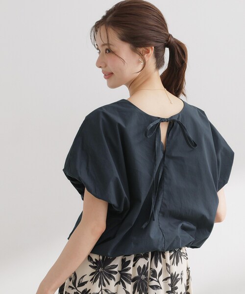 couture brooch(クチュールブローチ)の「2WAYバルーンブラウス(シャツ/ブラウス・レディース・ベージュ/ネイビー・38)」の3枚目の写真
