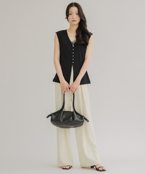 NEUNA(ヌナ)の「【快適さと上品さを両立◎】ジョーゼットボタンベスト(ベスト・レディース・ブラウン/ブラック/アイボリー・FREE)」の16枚目の写真