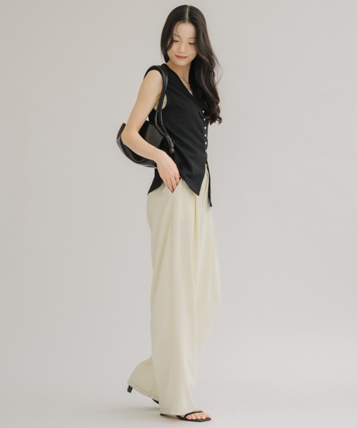 NEUNA(ヌナ)の「【快適さと上品さを両立◎】ジョーゼットボタンベスト(ベスト・レディース・ブラウン/ブラック/アイボリー・FREE)」の13枚目の写真