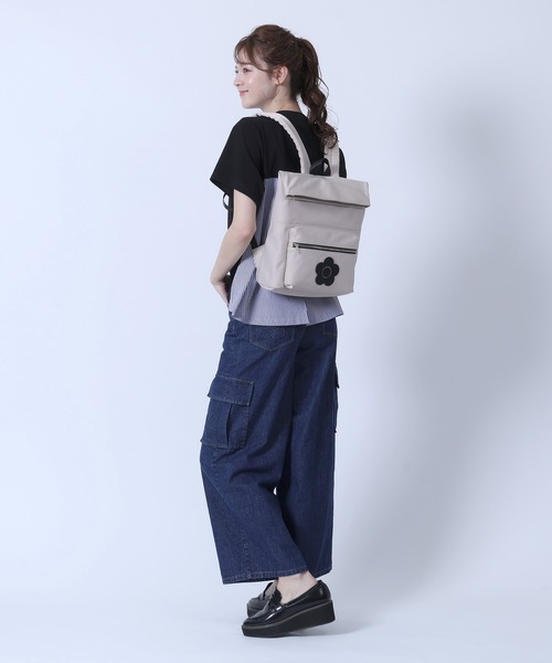 MARY QUANT(マリークワント)の「デイジーパッチツイル リュック(バックパック/リュック・レディース・ベージュ/ブラック・FREE)」の19枚目の写真