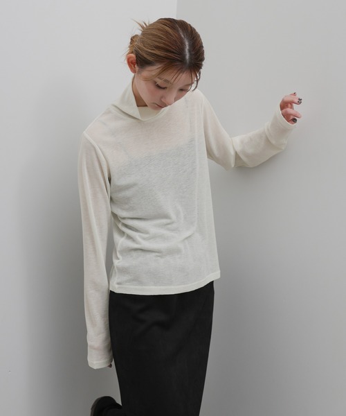 select MOCA(セレクトモカ)の「シンプルハイネックロンT(Tシャツ/カットソー・レディース・ダークブラウン/グレー/ブラック/アイボリー・FREE)」の10枚目の写真